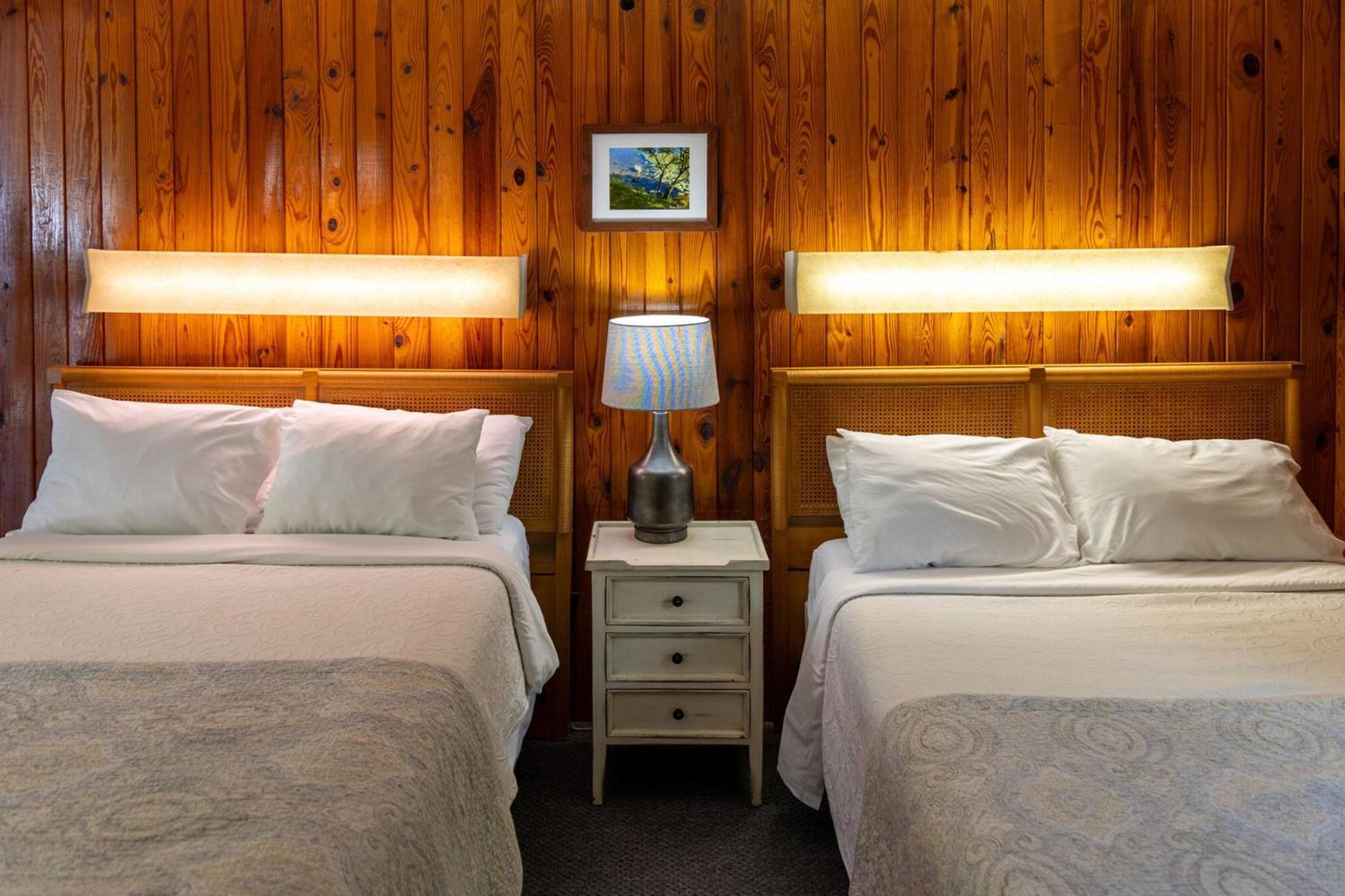 Mountainaire Inn And Log Cabins Блоуинг-Рок Экстерьер фото