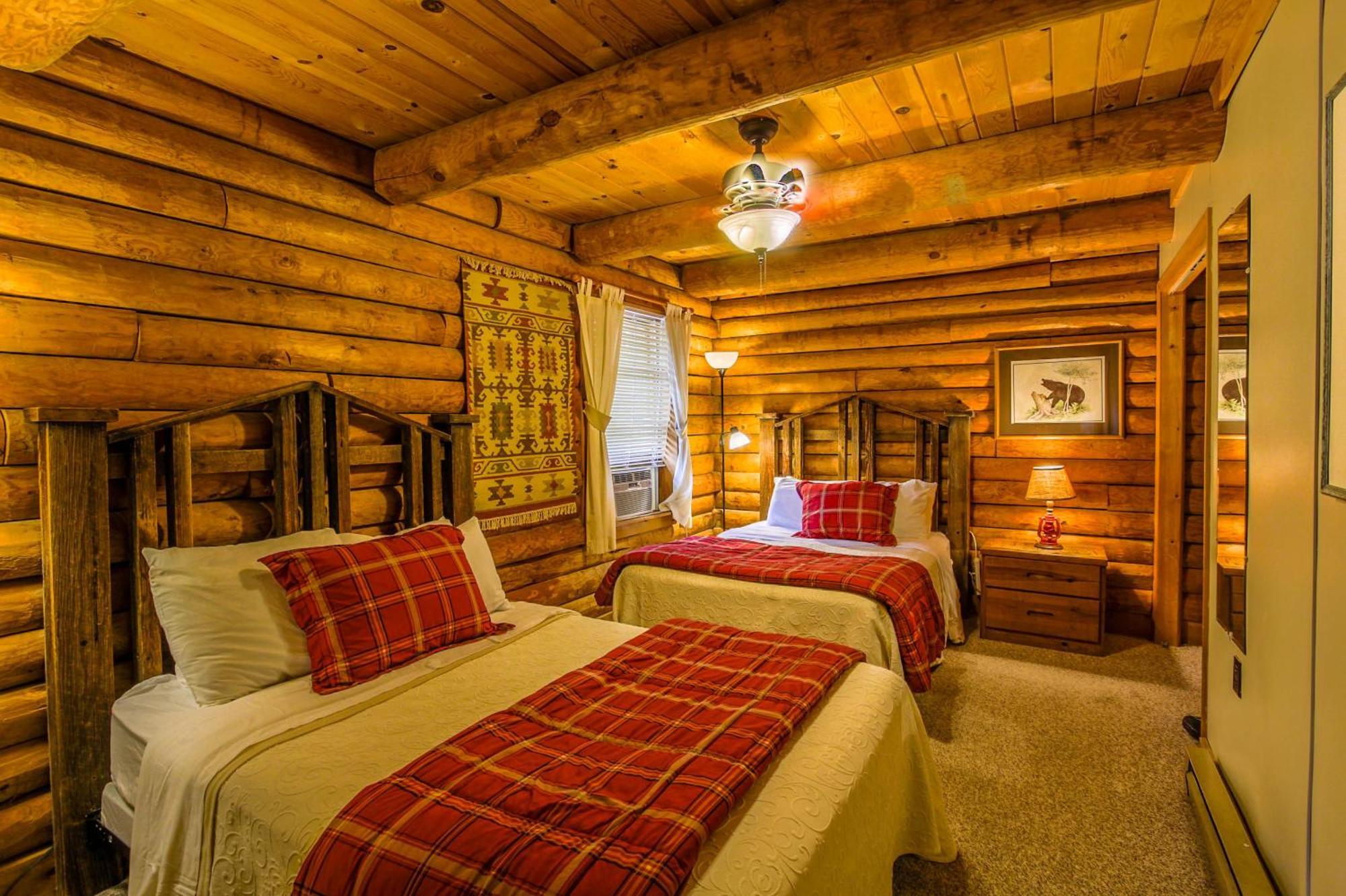Mountainaire Inn And Log Cabins Блоуинг-Рок Экстерьер фото